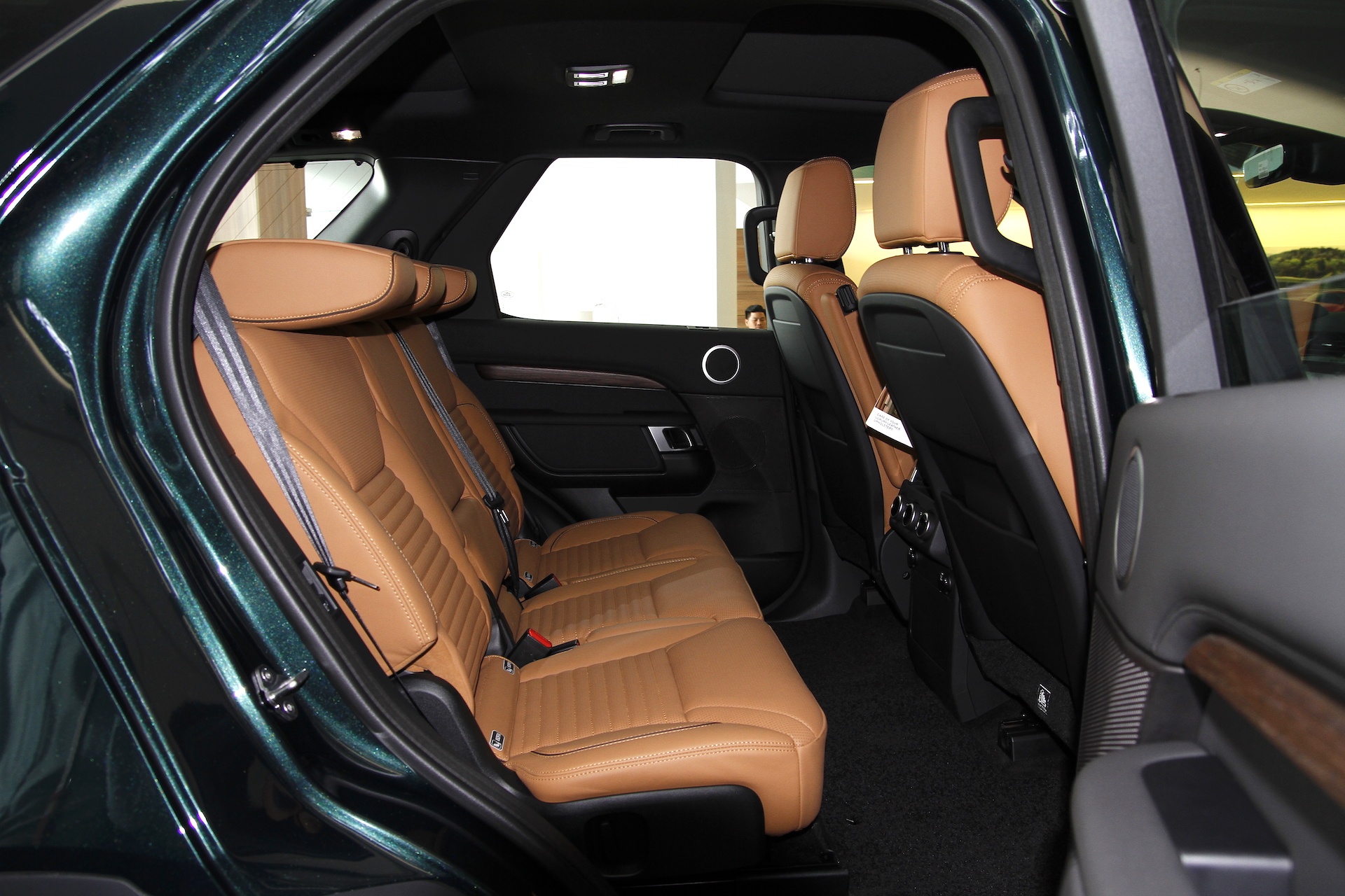 Land Rover Discovery ra mat tai Viet Nam anh 2