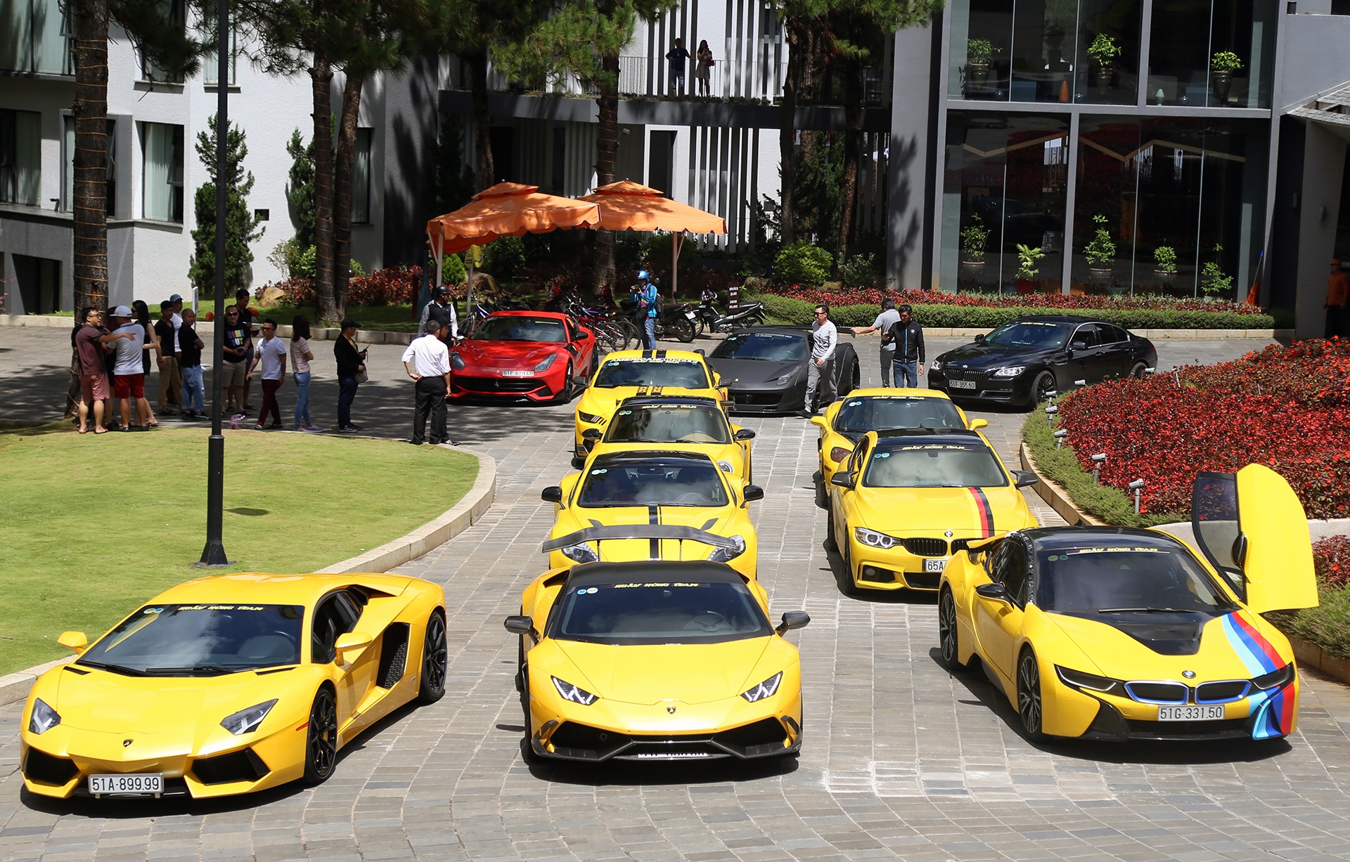 Hanh trinh sieu xe Yellow Team anh 1