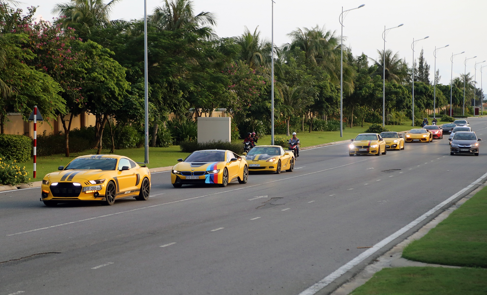 Hanh trinh sieu xe Yellow Team anh 20