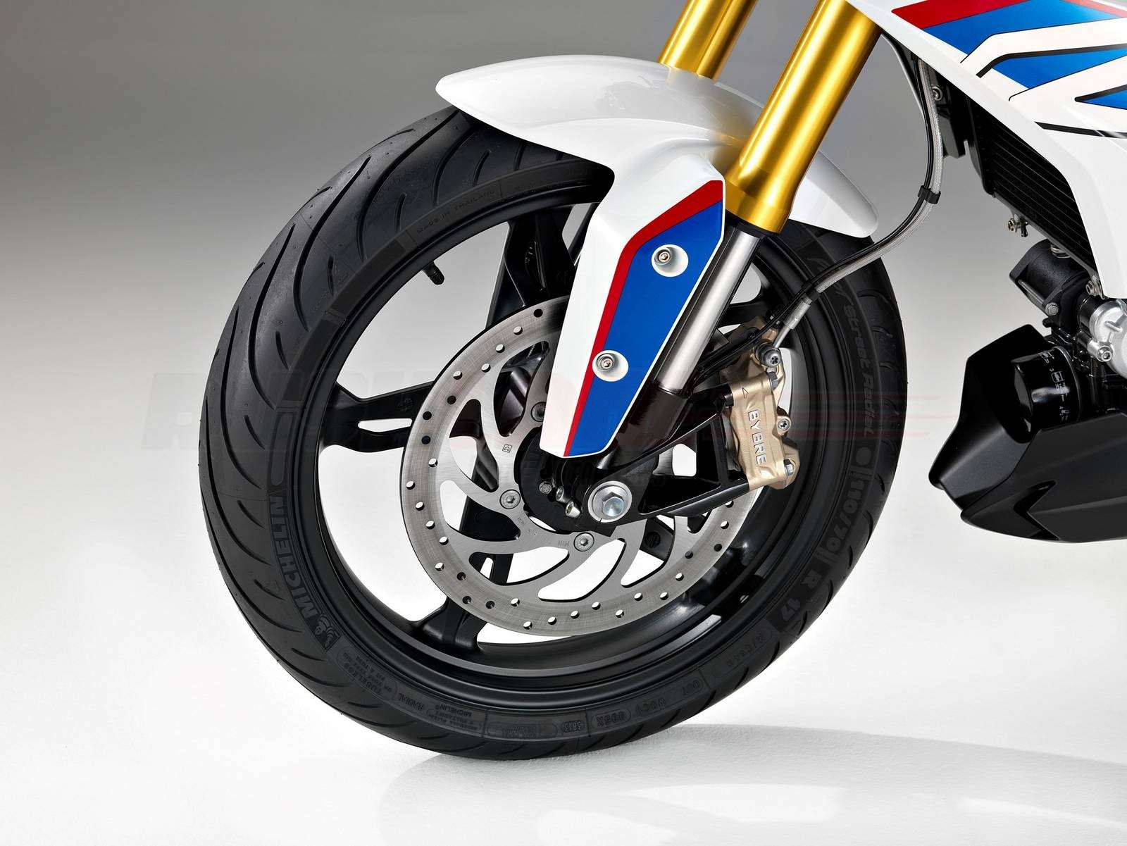 gia ban BMW G310R anh 6