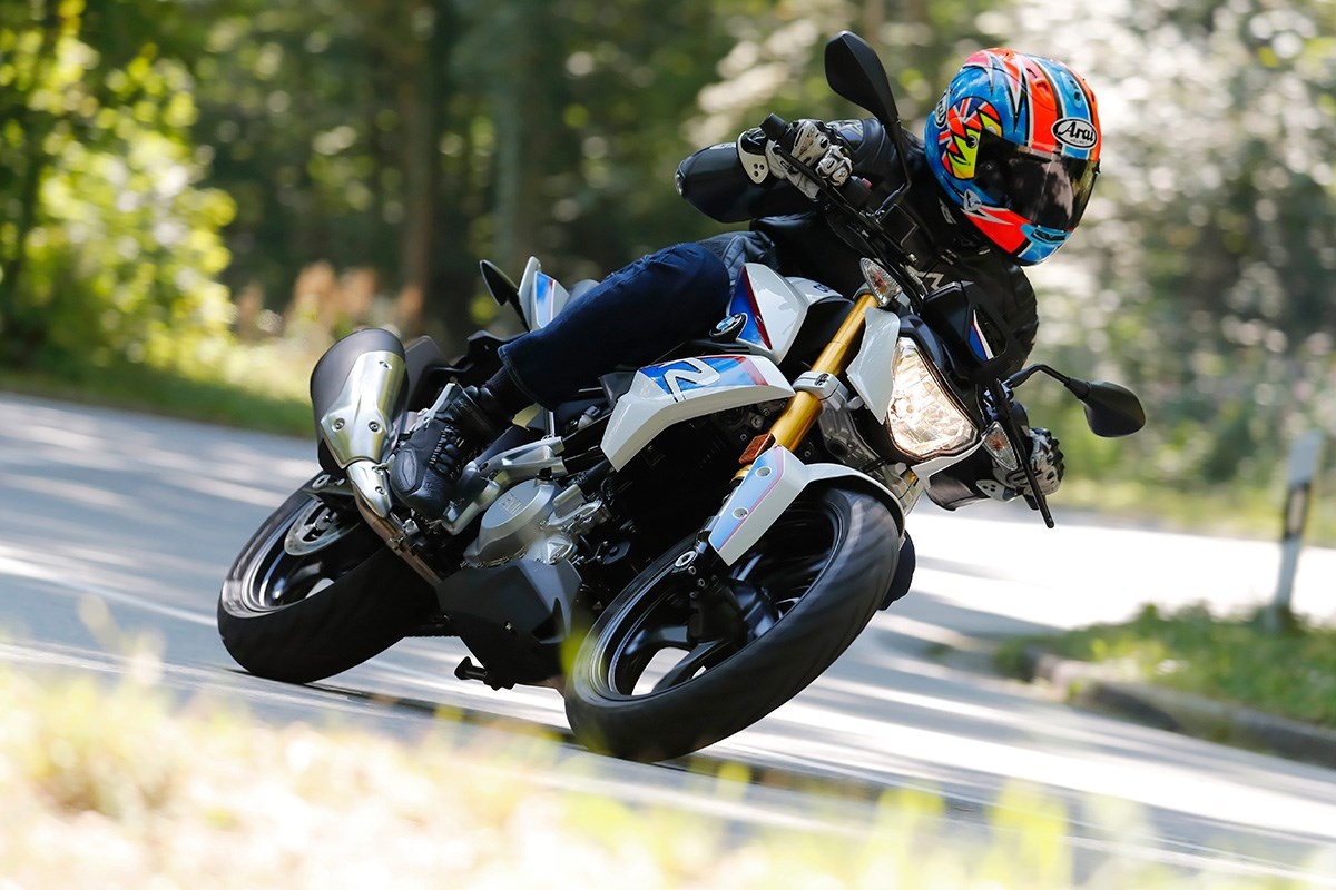 gia ban BMW G310R anh 2