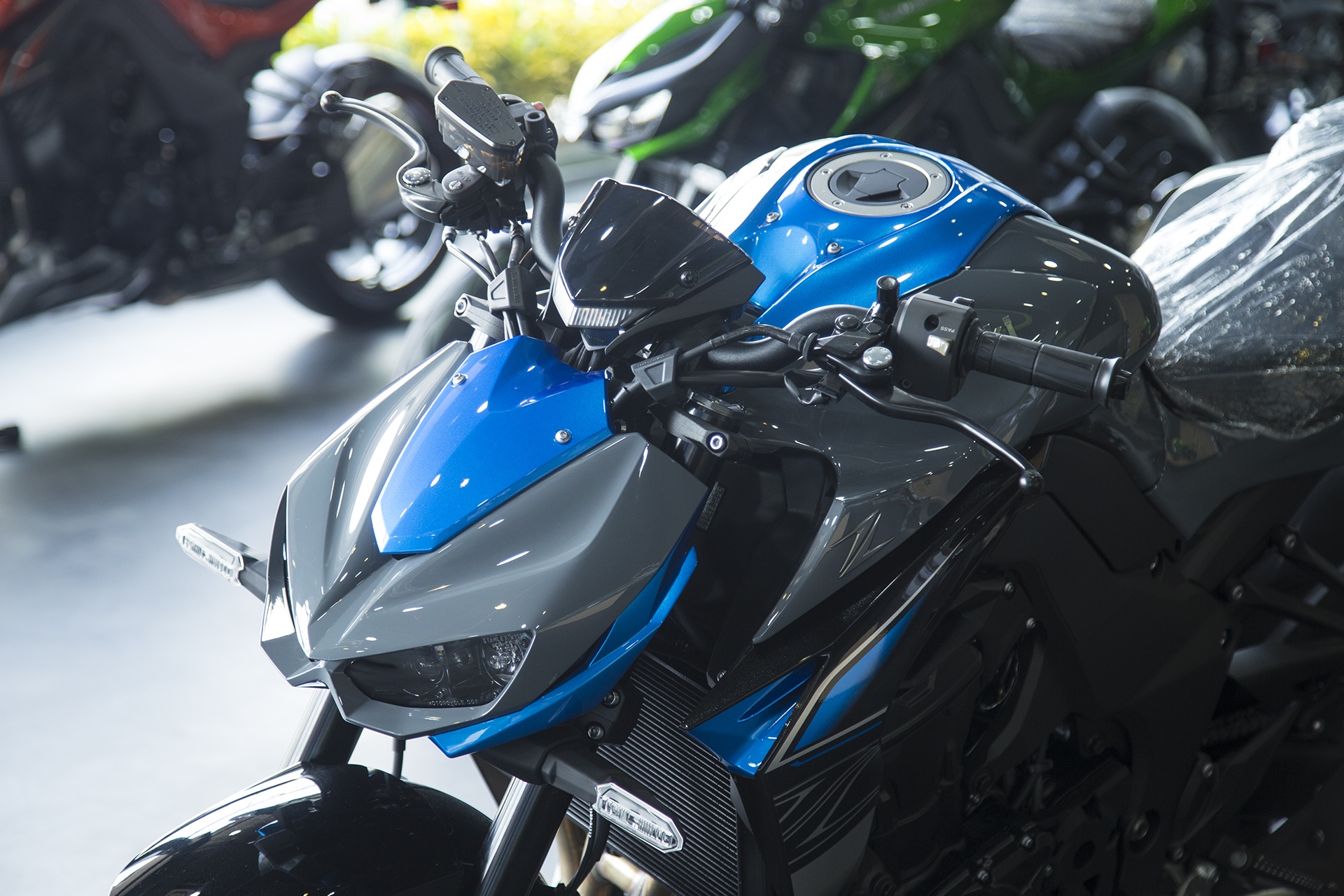 Kawasaki Z1000 2018 anh 6