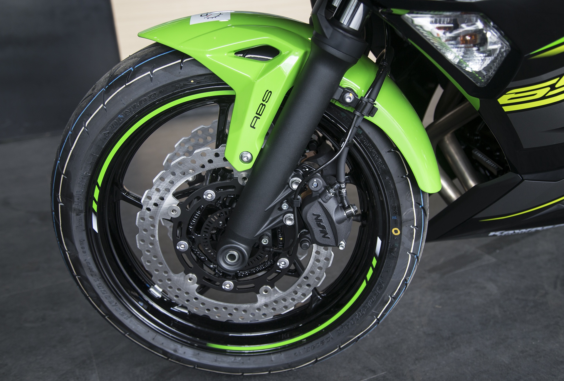 gia Kawasaki Ninja 650 tai Viet Nam anh 12