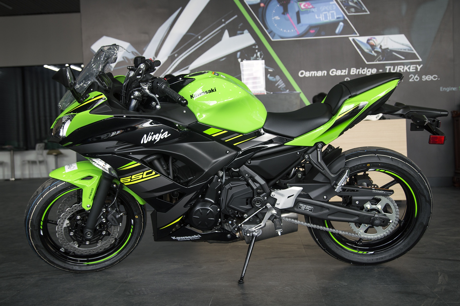 gia Kawasaki Ninja 650 tai Viet Nam anh 8