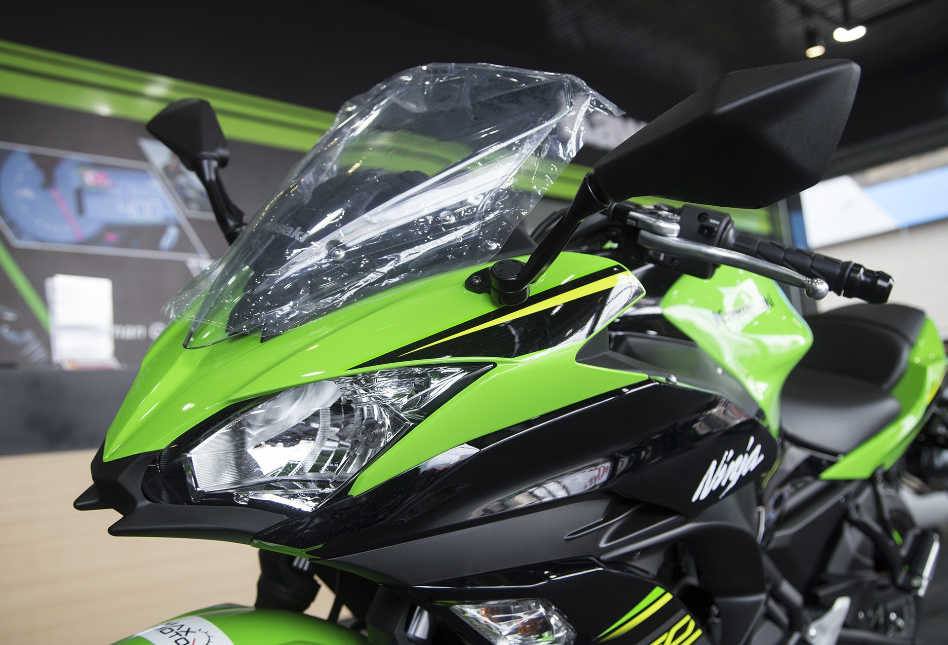 gia Kawasaki Ninja 650 tai Viet Nam anh 2