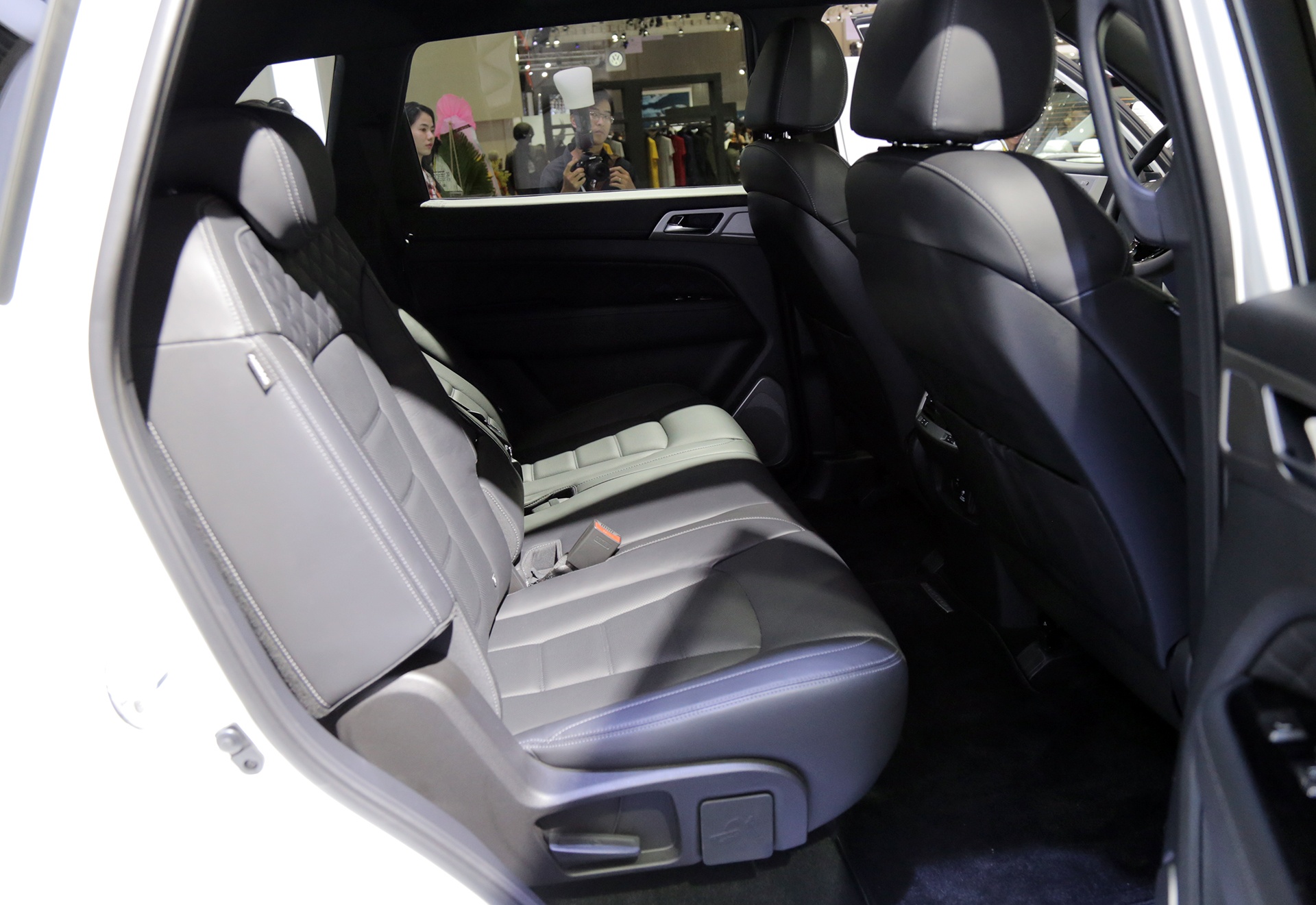 Ssangyong G4 Rexton ban tai Viet Nam anh 10