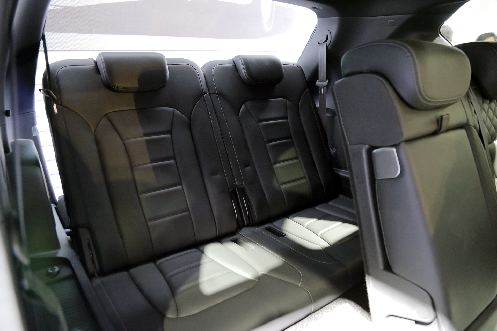 Ssangyong G4 Rexton ban tai Viet Nam anh 11