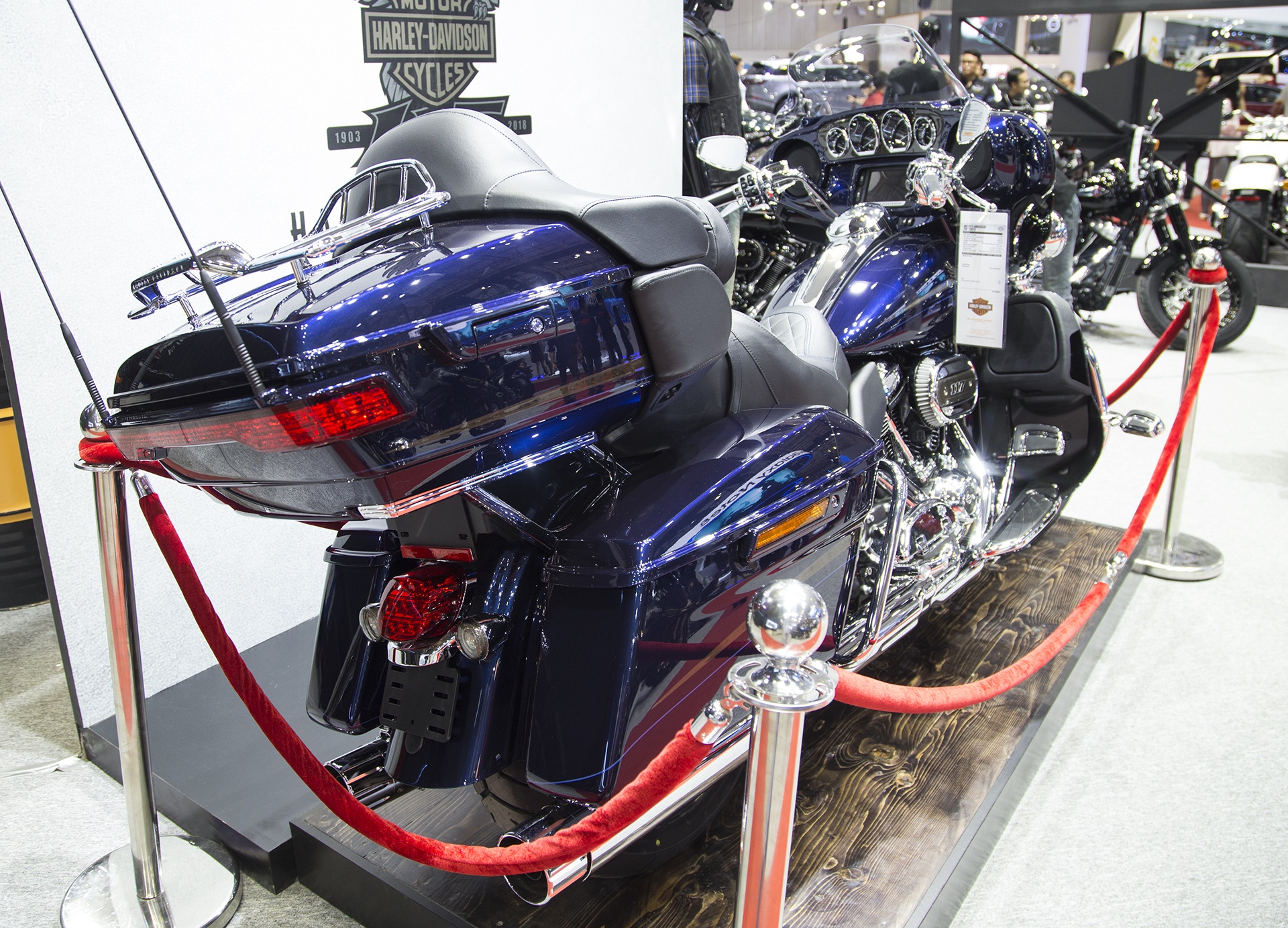 Harley-Davidson CVO Limited tai Viet Nam anh 3