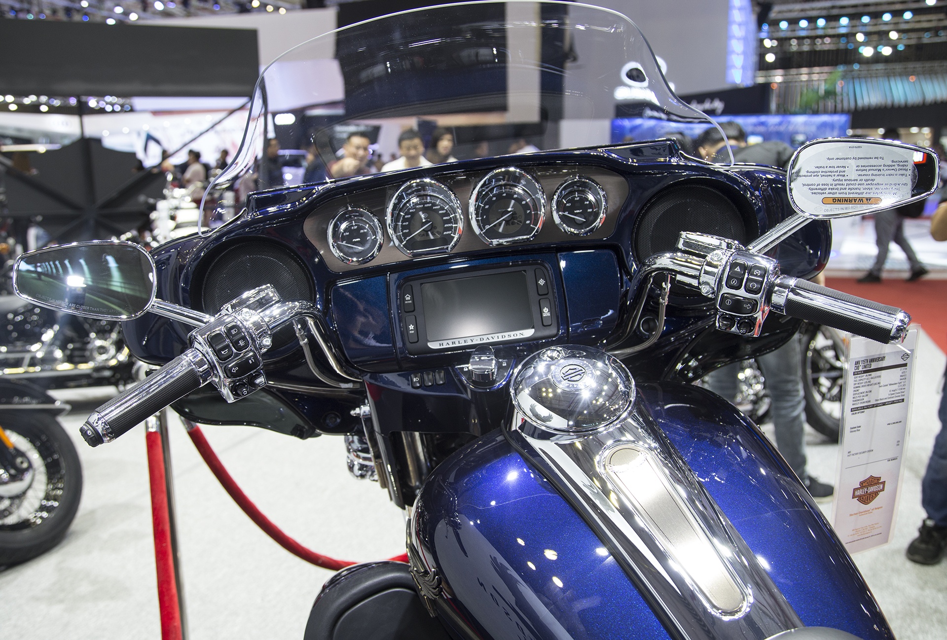 Harley-Davidson CVO Limited tai Viet Nam anh 7