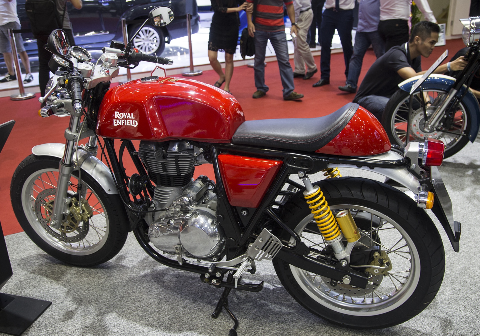 Royale Enfield ra mat moto tren 500 cc, gia 137 trieu dong tai VN hinh anh