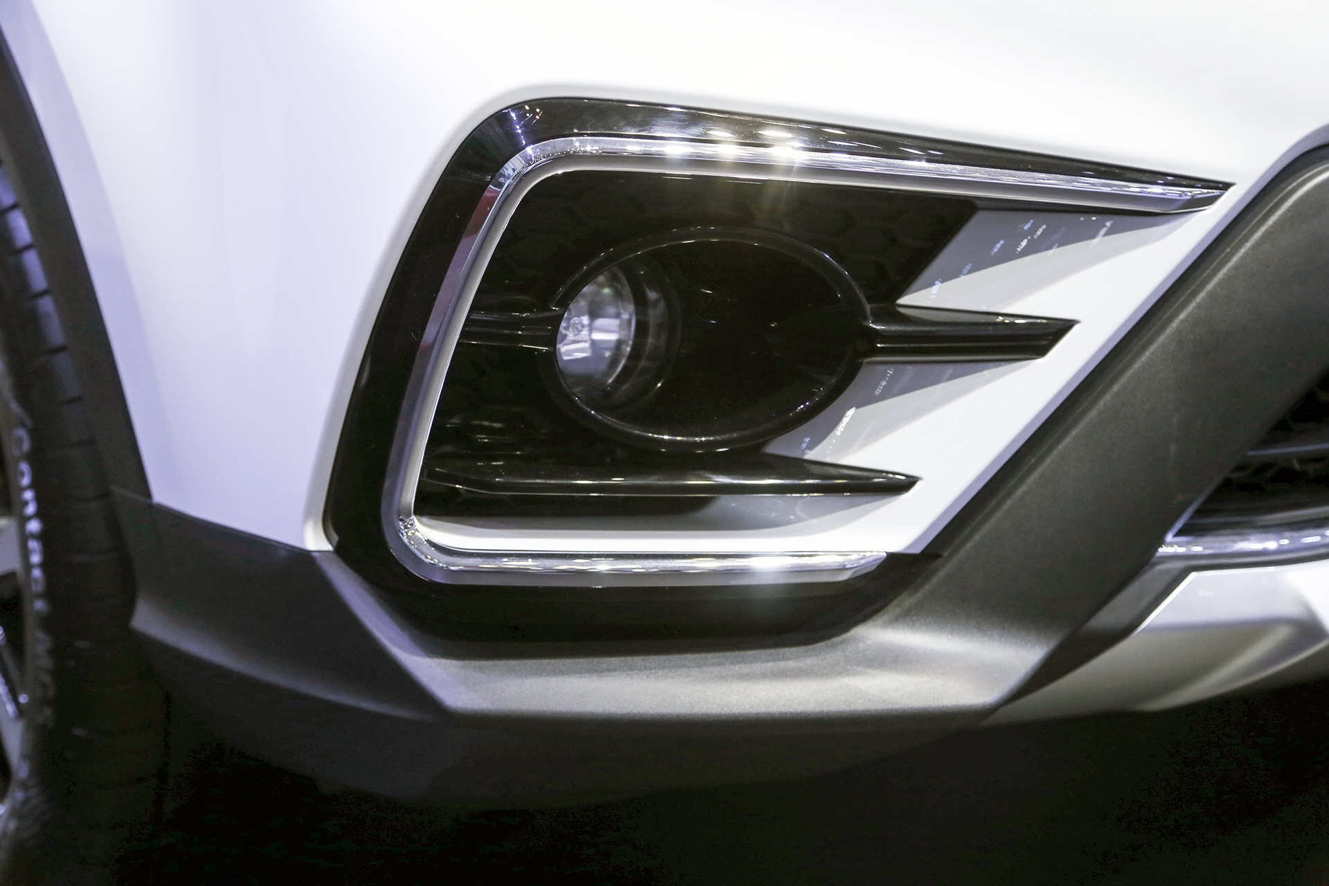 xe Trung Quoc DongFeng Joyear X5 anh 4