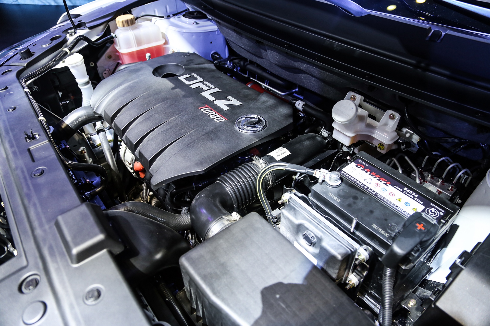 xe Trung Quoc DongFeng Joyear X5 anh 6