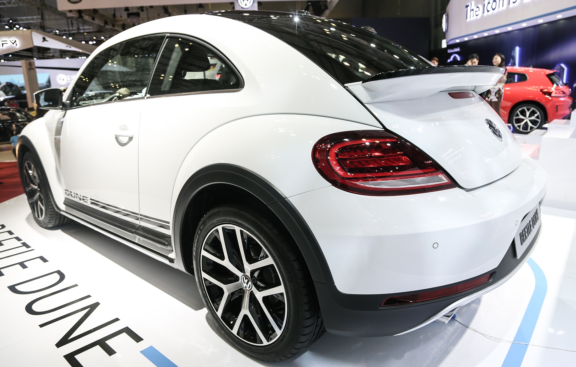 giá Volkswagen Beetle Dune tại Việt Nam ảnh 3 gia Volkswagen Beetle Dune tai Viet Nam anh 3