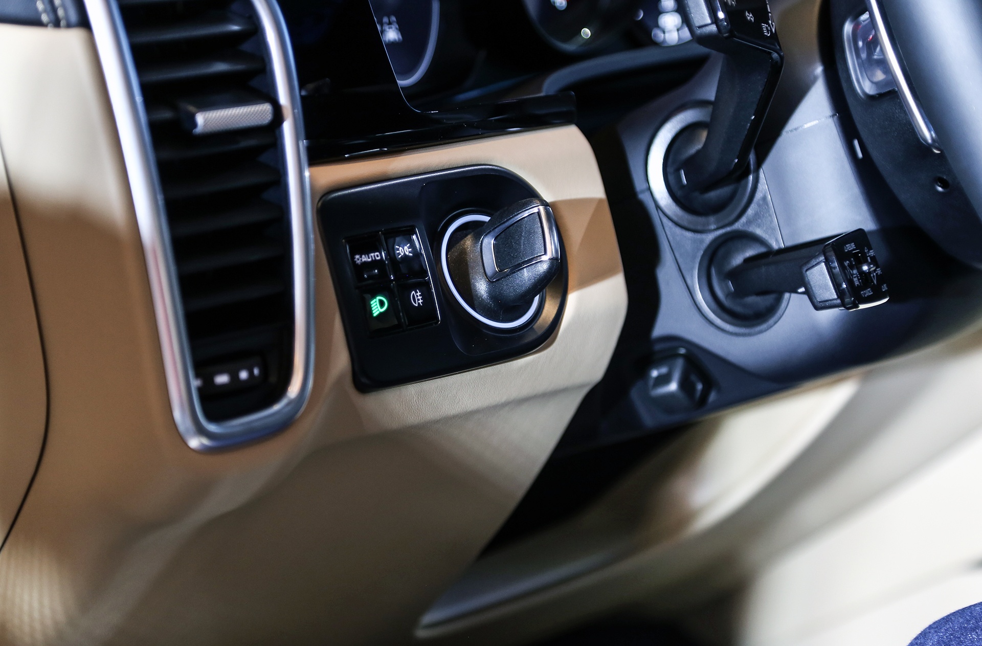 Porsche Cayenne S 2018 anh 13