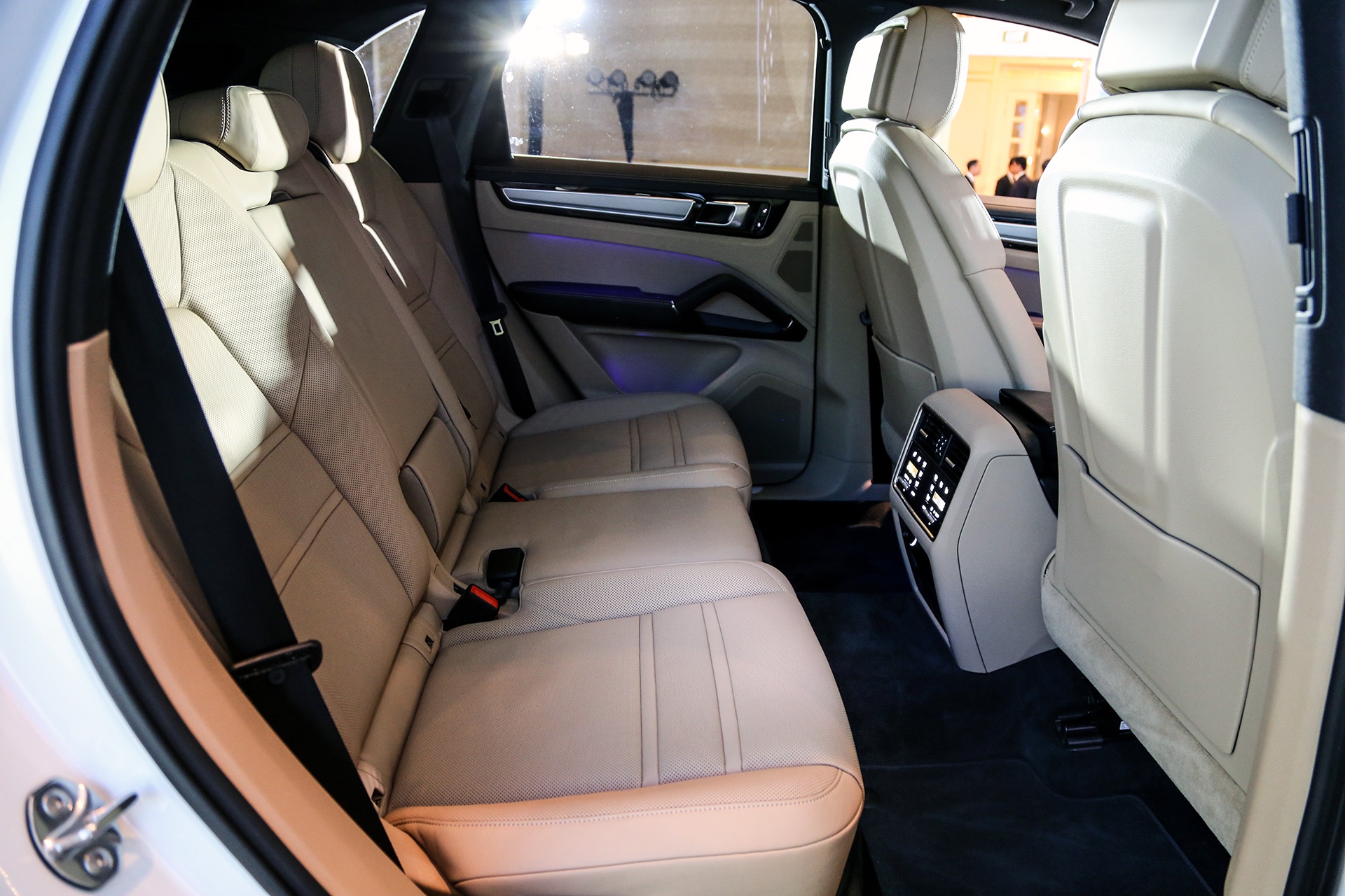 Porsche Cayenne S 2018 anh 14