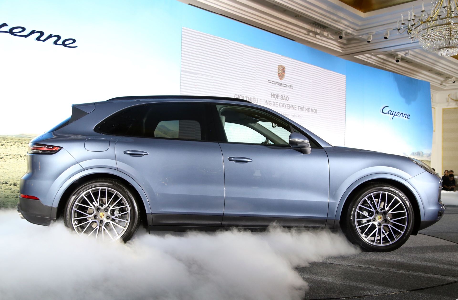 Porsche Cayenne S 2018 anh 2