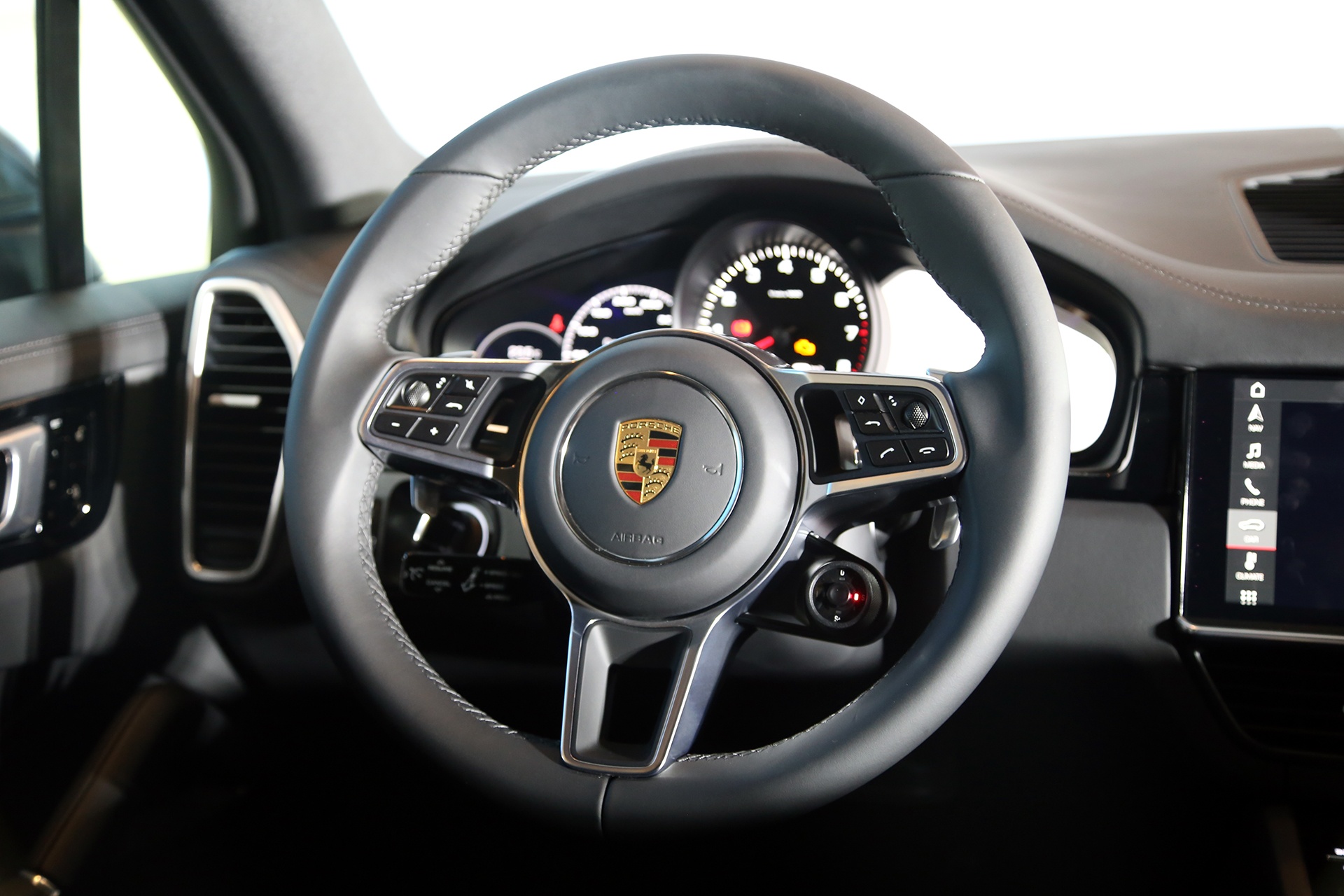 Porsche Cayenne S 2018 anh 10