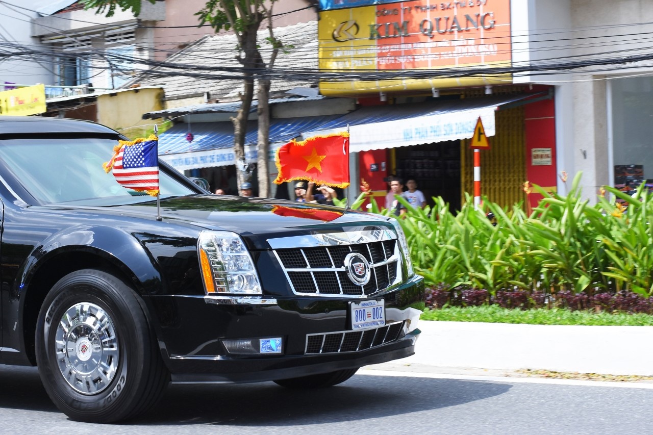 Dàn xe của Tổng thống Trump tại Đà Nẵng ảnh 1 Dan xe cua Tong thong Trump tai Da Nang anh 1