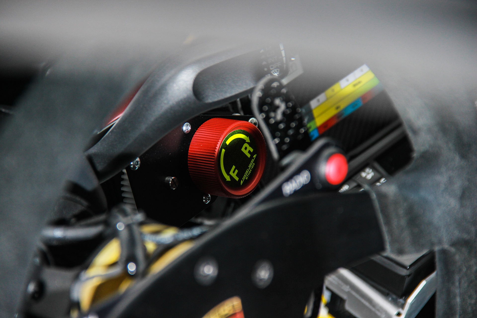 xe dua Porsche Cayman GT4 o Sai Gon anh 13