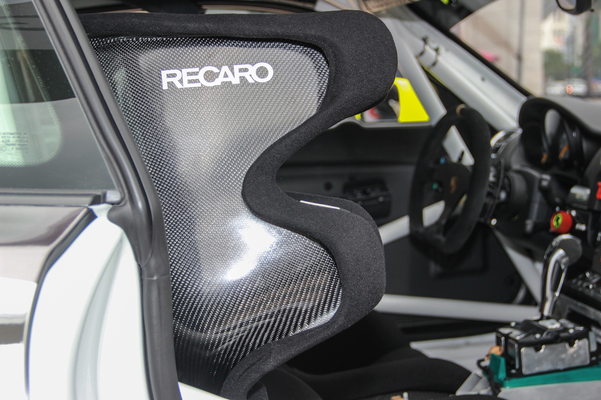 xe dua Porsche Cayman GT4 o Sai Gon anh 15