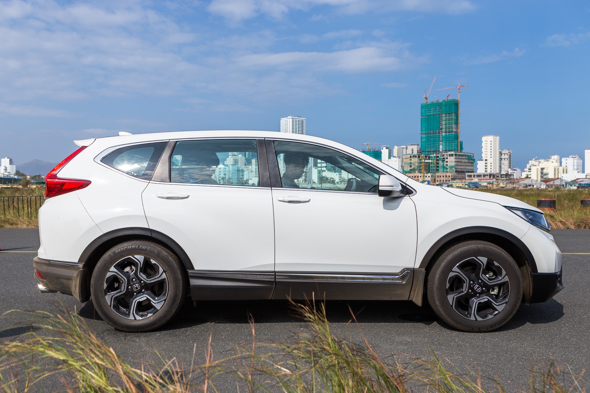 Doi thu Honda CR-V moi tai Viet Nam anh 1