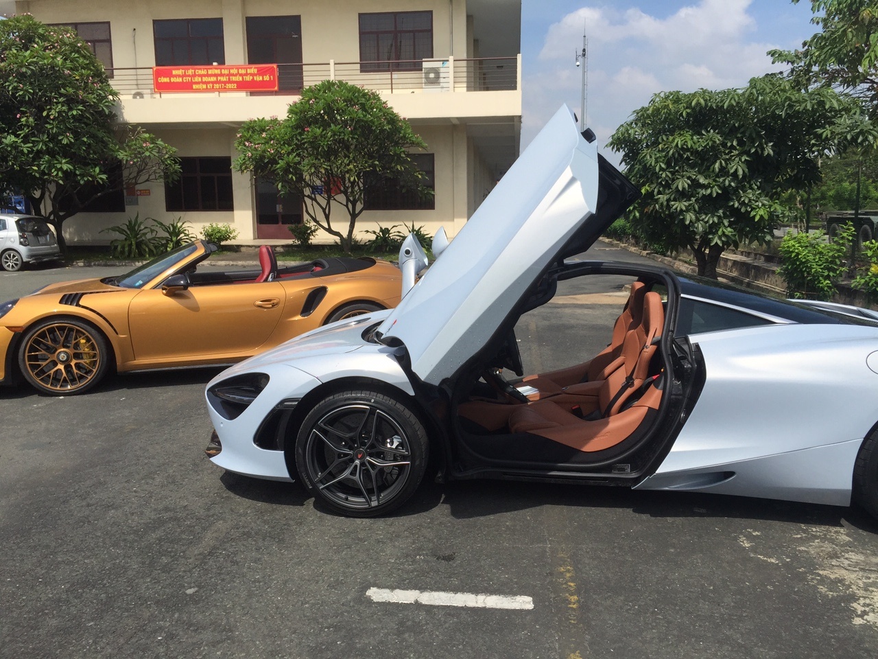 sieu xe McLaren 720S dau tien Viet Nam anh 5