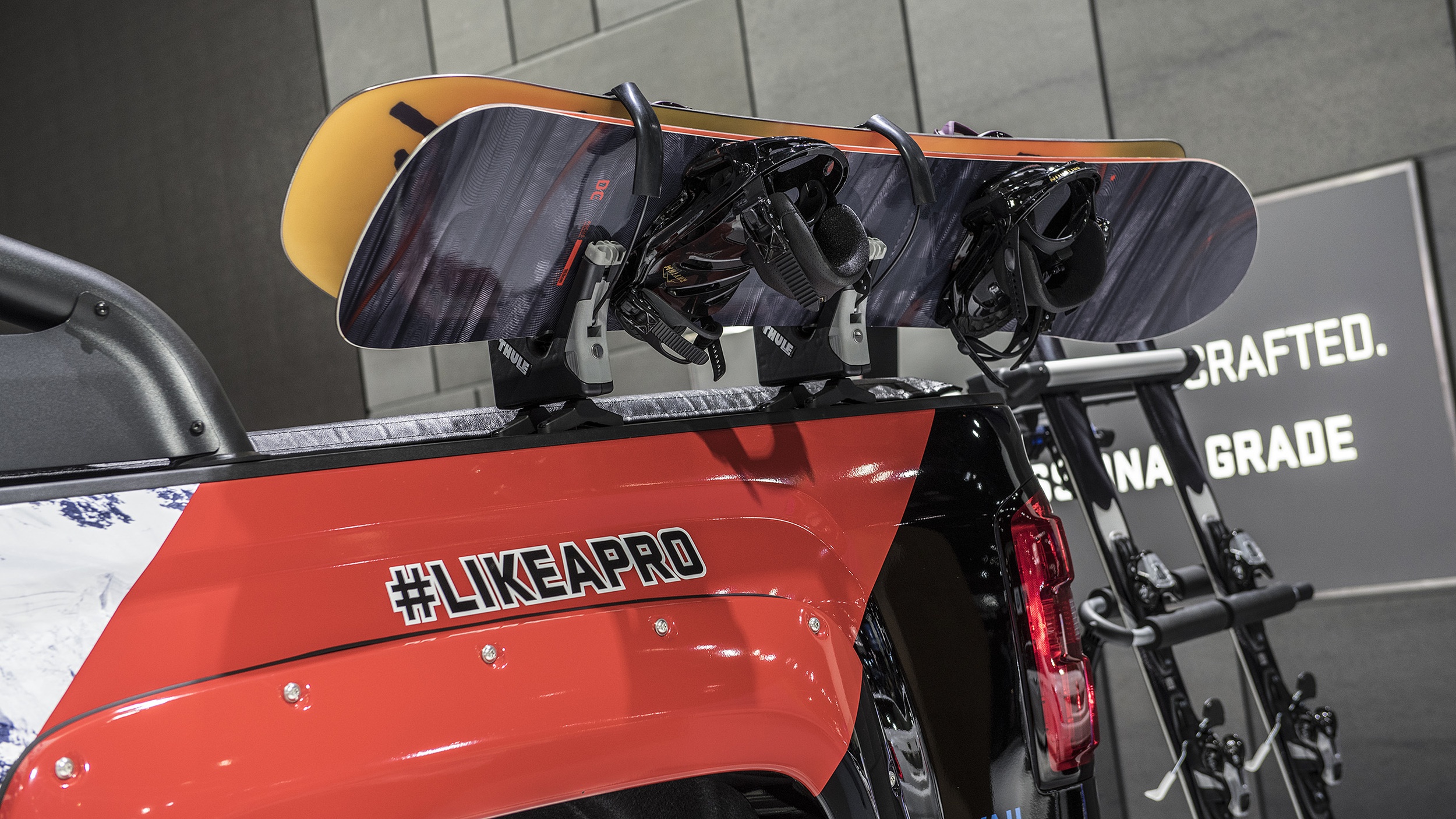 GMC Sierra 2500HD All Mountain ra mat anh 8