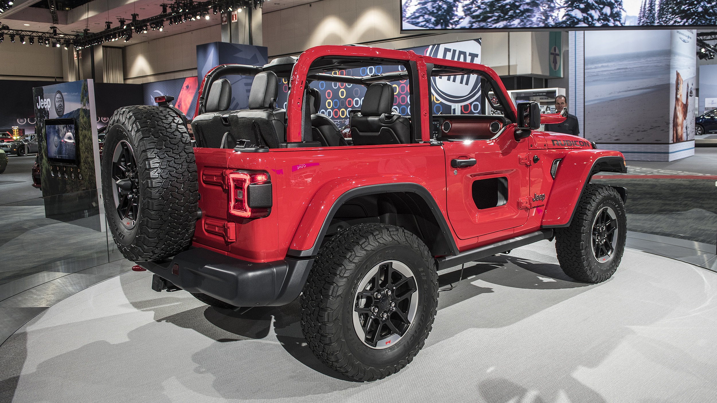 loat xe hoi moi ra mat cuoi nam 2017 anh 3