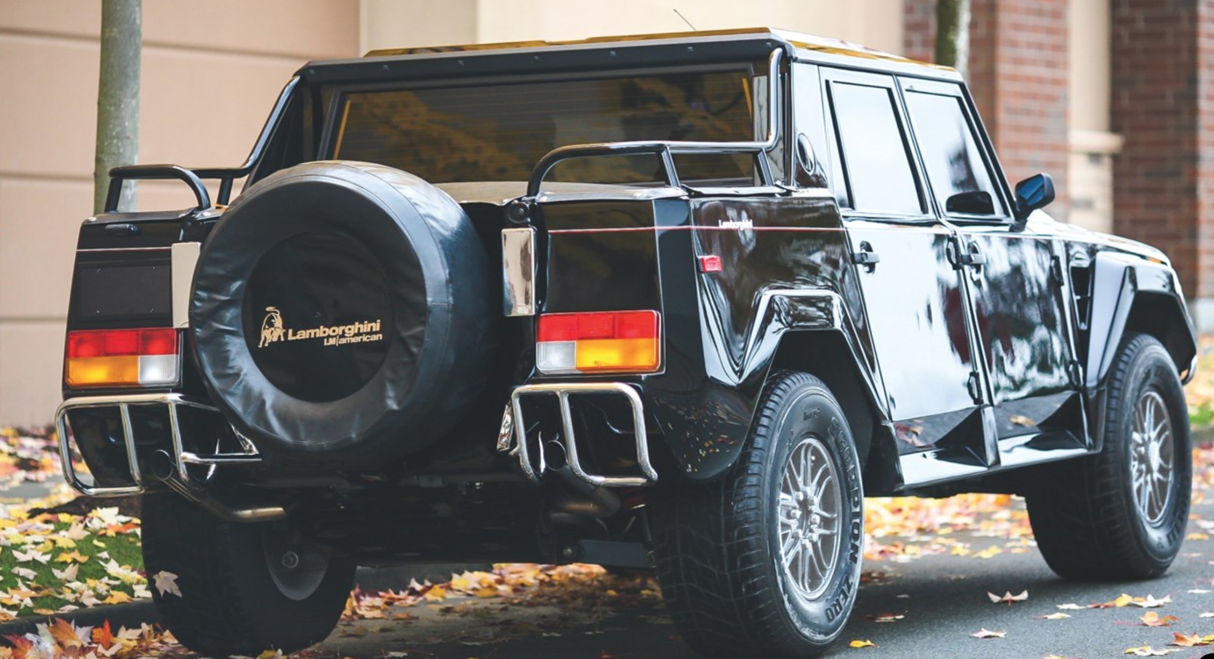 sieu SUV Lamborghini LM002 anh 11