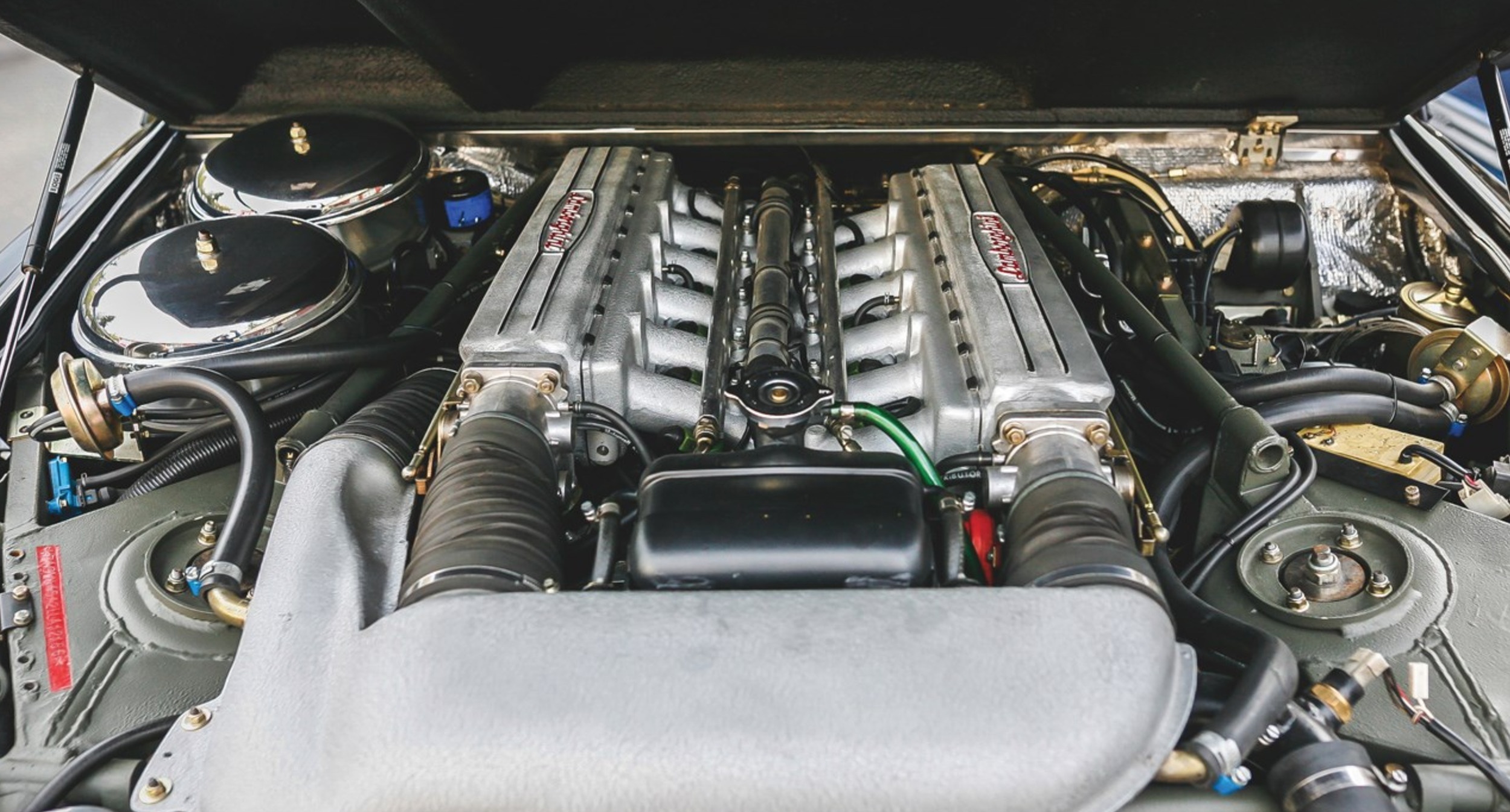 sieu SUV Lamborghini LM002 anh 9