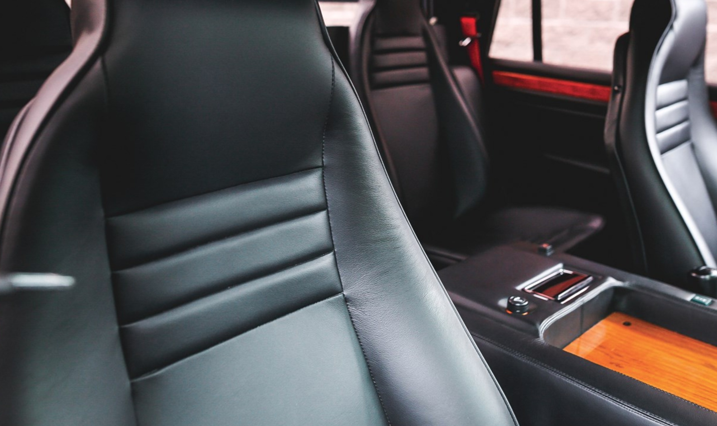 sieu SUV Lamborghini LM002 anh 8