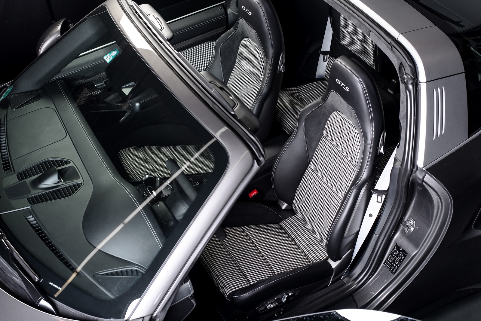 sieu xe Porsche 911 Targa 4 anh 3