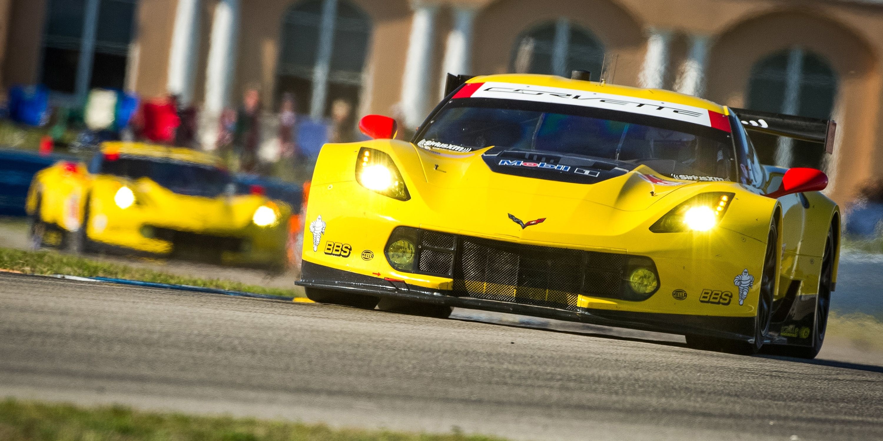 Chevrolet Corvette dep nhat moi thoi dai anh 11