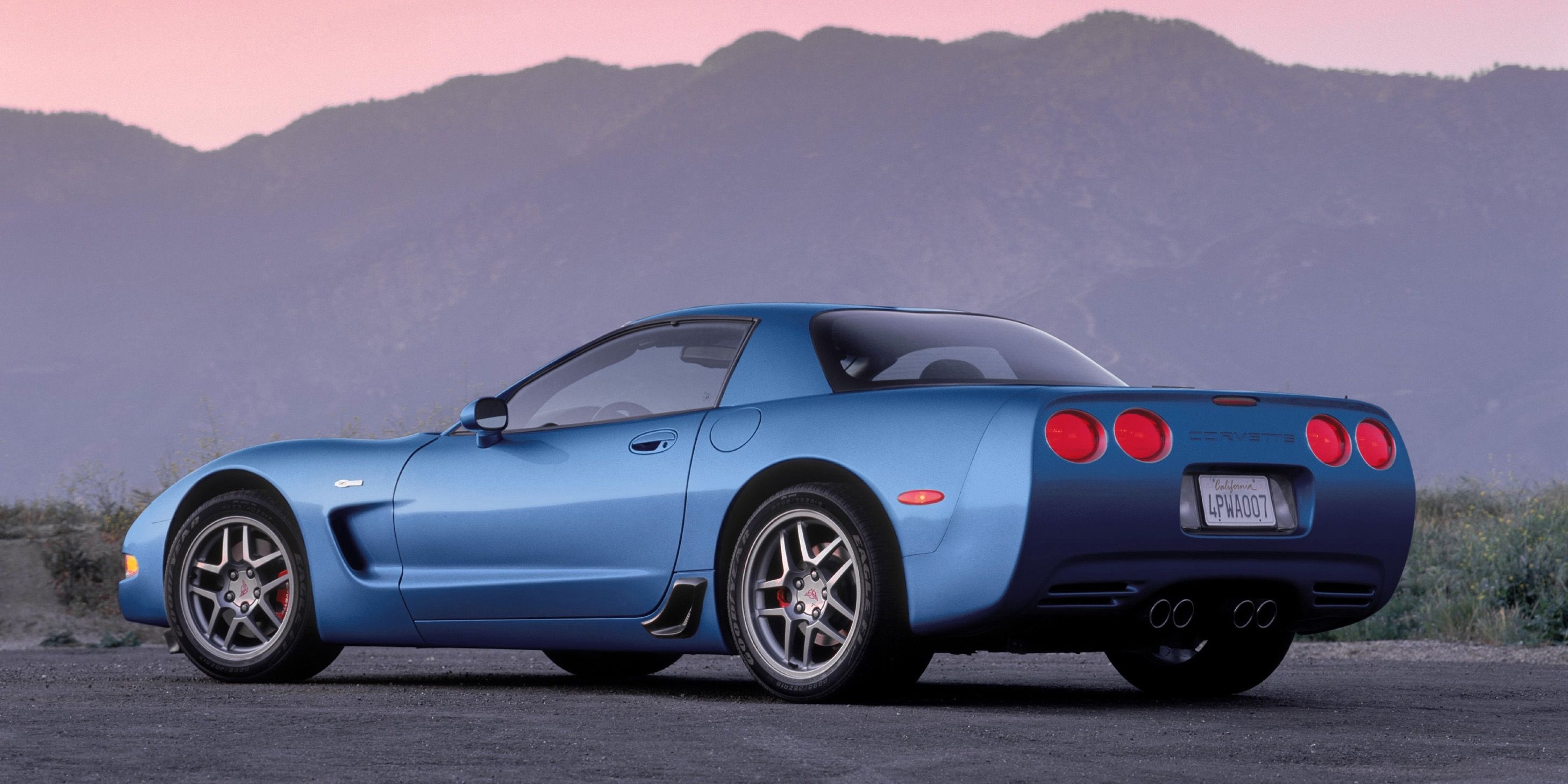 Chevrolet Corvette dep nhat moi thoi dai anh 7