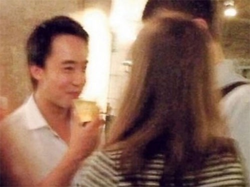 Lo anh Bac Qua Qua tiec tung sau phien toa hinh anh