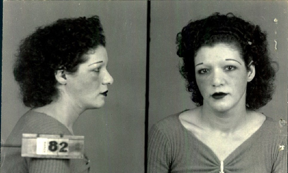 Gai mai dam phuc vu nguoi My trong The chien II hinh anh