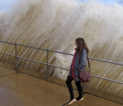 Gioi tre Anh mao hiem tinh mang de ngam song du hinh anh