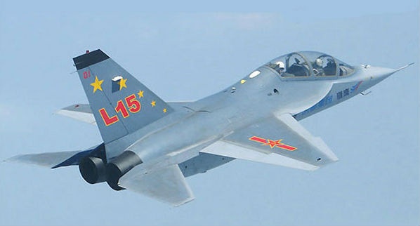 L-15 Trung Quoc muon vuot mat Yak-130 Nga hinh anh