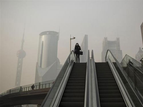 2 thanh pho Trung Quoc dong cua truong hoc vi o nhiem hinh anh