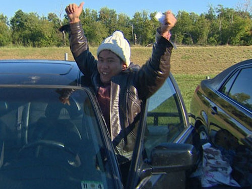 Vo bo xe hoi gia…1 USD hinh anh