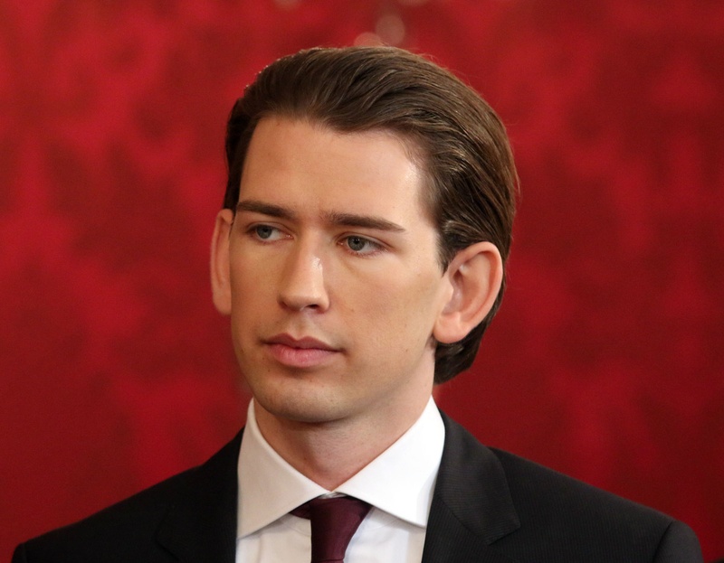 Chan dung ngoai truong 27 tuoi dep trai nhu tai tu hinh anh