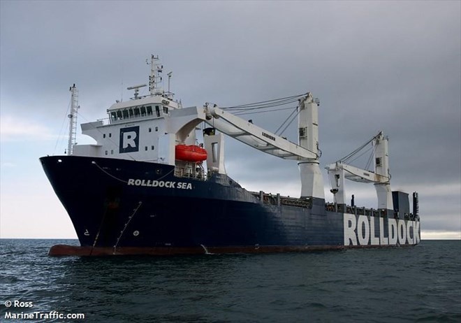 Tau ngam HQ 182 Ha Noi da ve den cang Cam Ranh hinh anh