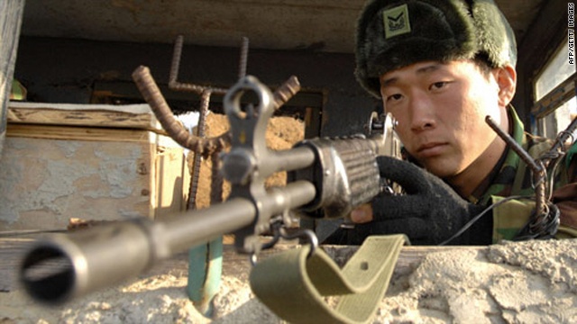 Cuoc song cua linh bao ve bien gioi cang thang nhat the gioi hinh anh