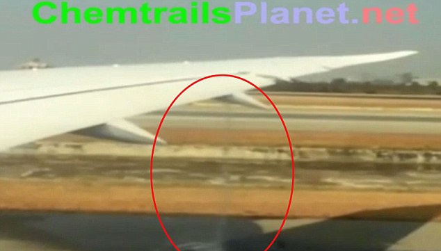 Nhien lieu ro ri khi may bay chuan bi cat canh hinh anh