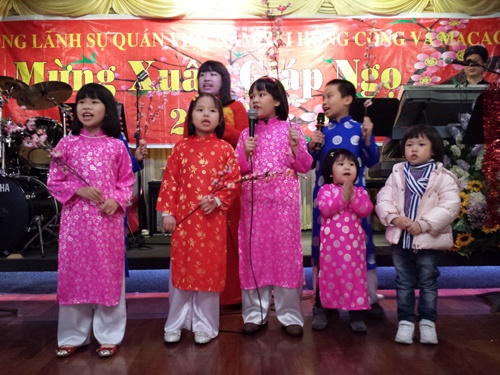 Nguoi Viet tai Hong Kong vui Tet Giap Ngo hinh anh