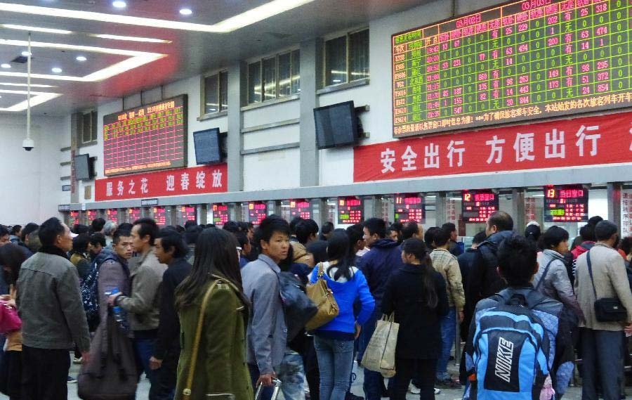 Nha ga Trung Quoc hoat dong binh thuong sau vu tham sat hinh anh