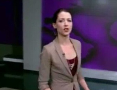 Nu MC o Nga nhan lenh den Crimea sau khi phan doi dong binh hinh anh