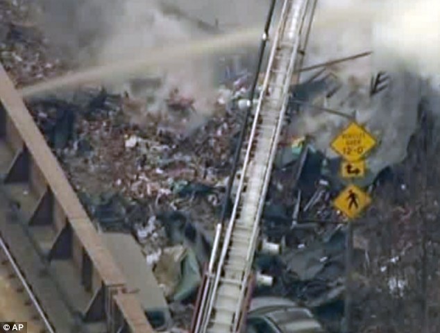 Hai toa nha New York sap nhin tu tren cao hinh anh