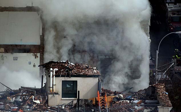 Hinh anh vu sap nha duoc quay bang dien thoai hinh anh