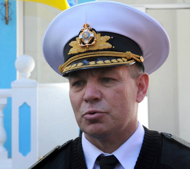 Crimea tha Tu lenh Hai quan Ukraina hinh anh